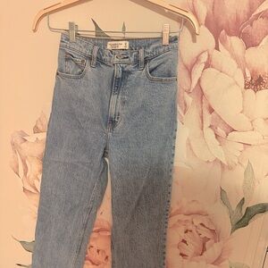 Abercrombie 90s straight ultra high rise size 0